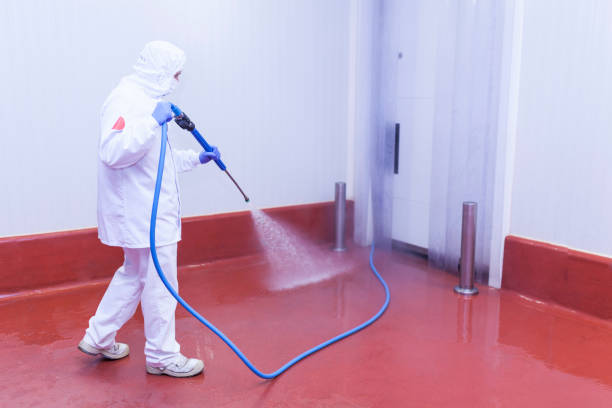 Best Animal Enclosure Cleaning  in Wheaton, MN